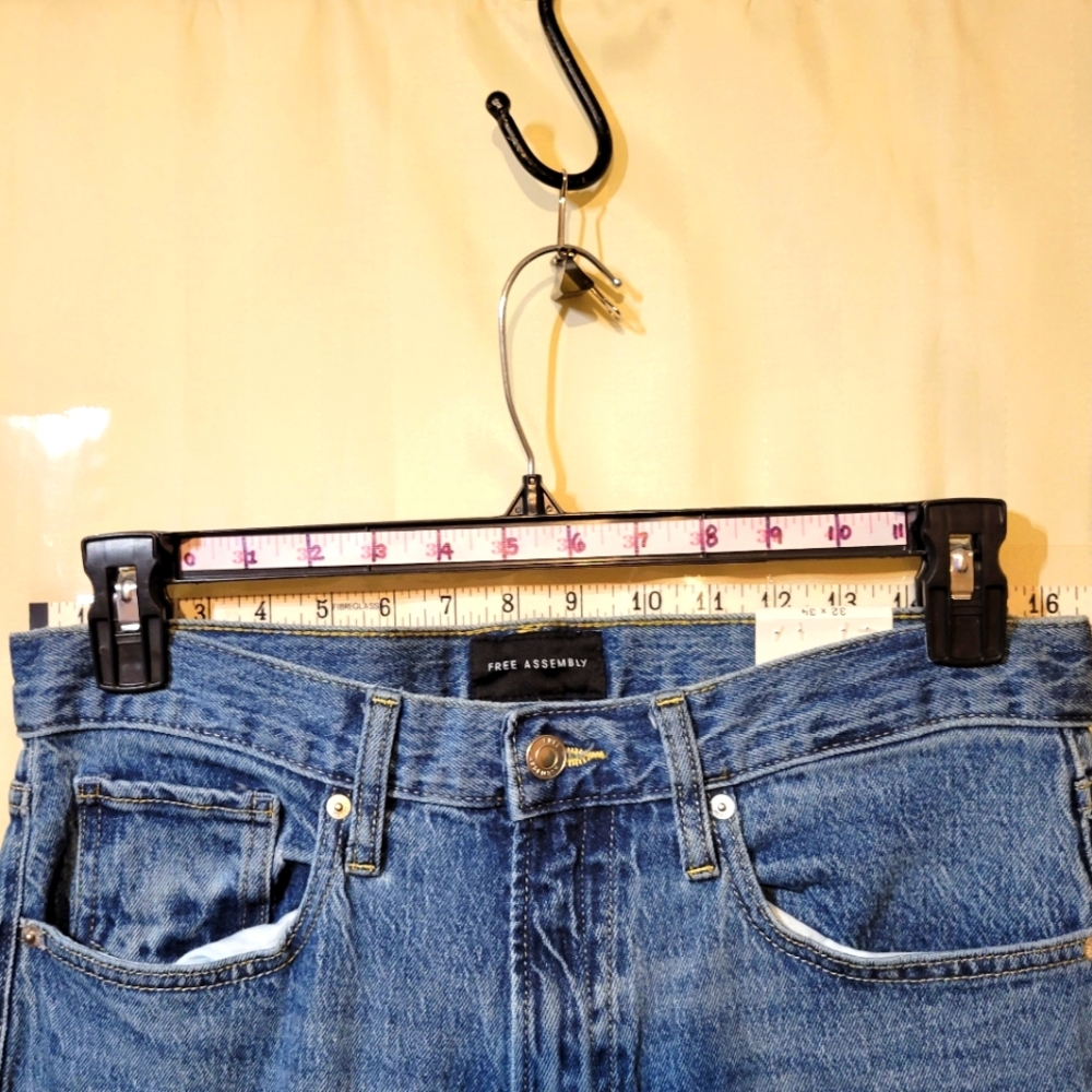 Free Assembly Jeans - Picture 3 of 6